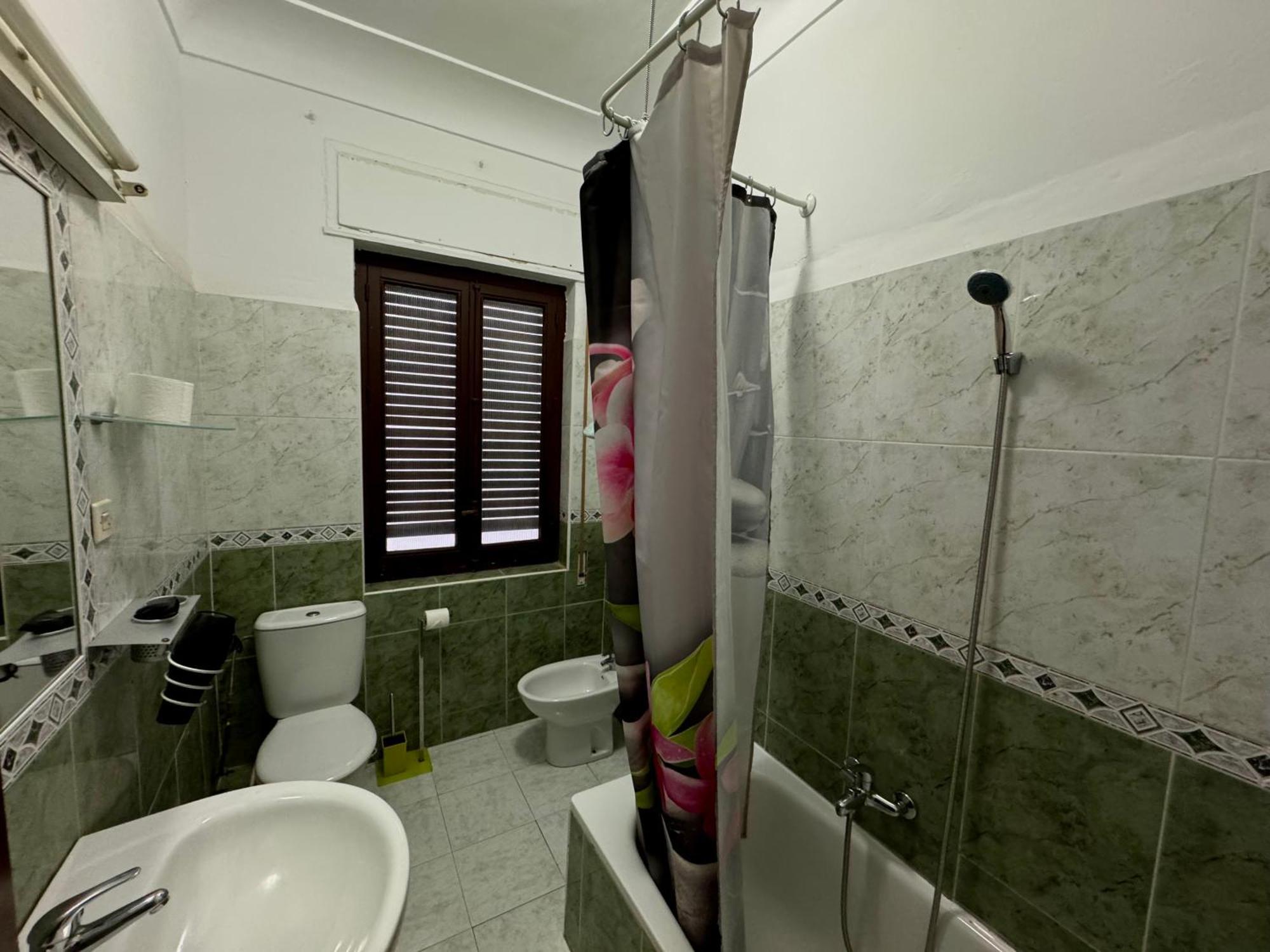 Apartamento Centrico Puente Romano Cordoba Luaran gambar
